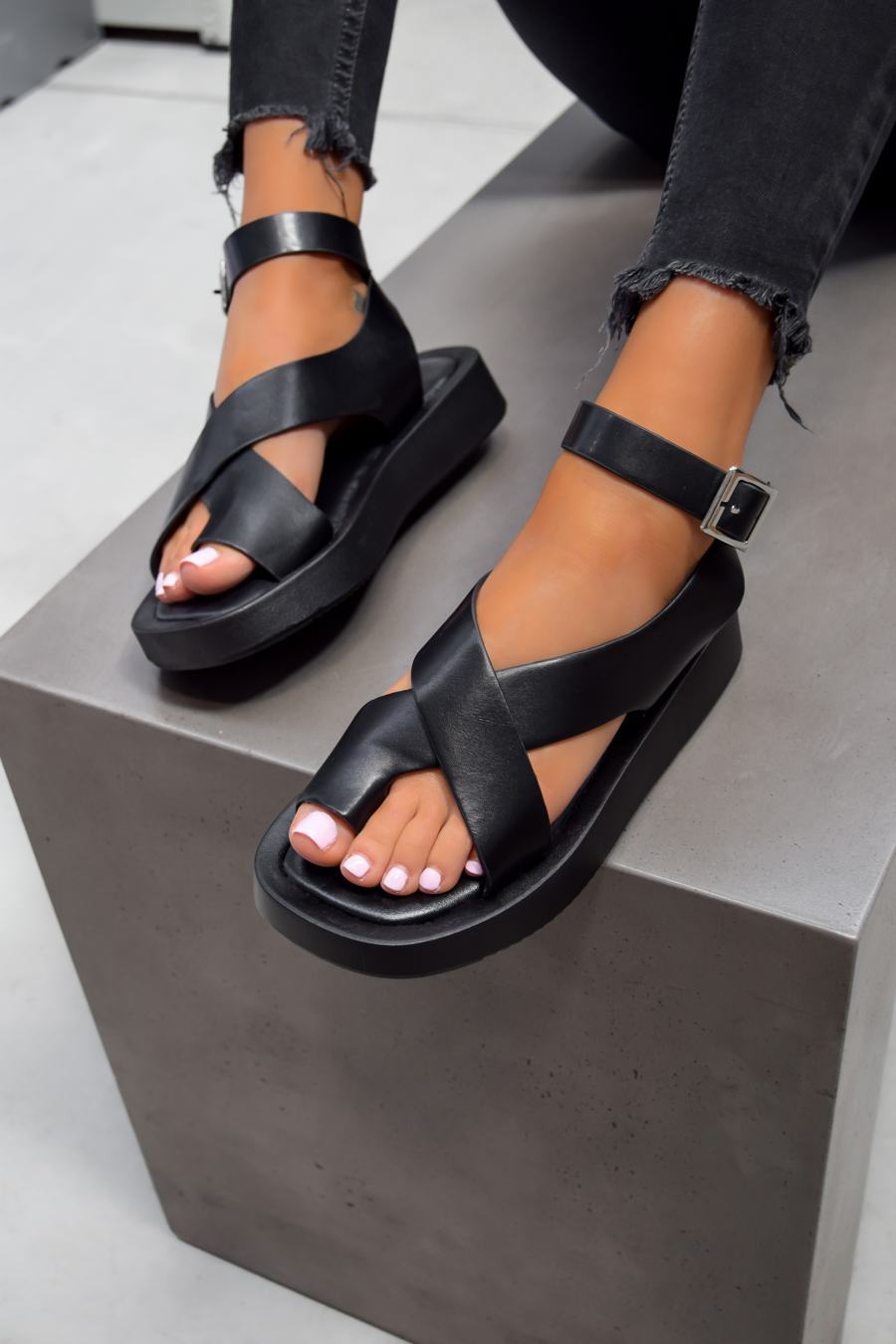 ADELINA Thick gladiator sandals