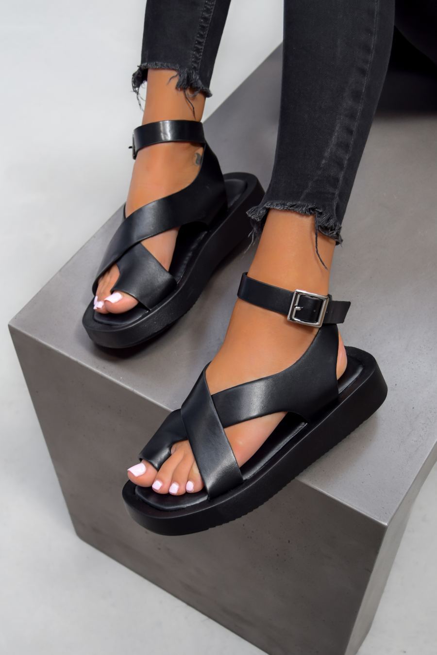 ADELINA Thick gladiator sandals