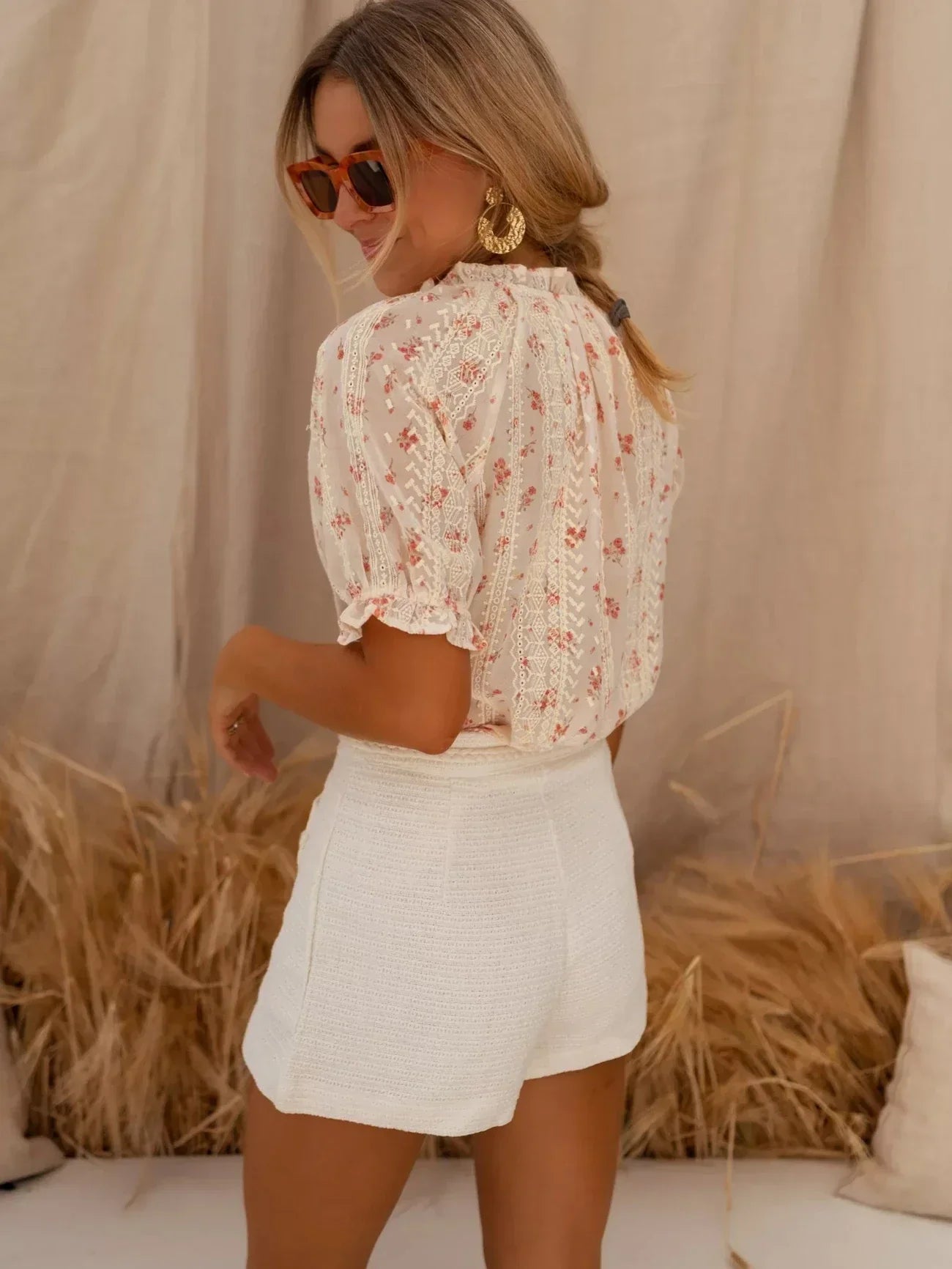 Elina™ - Floral Blouse with Summer Charm